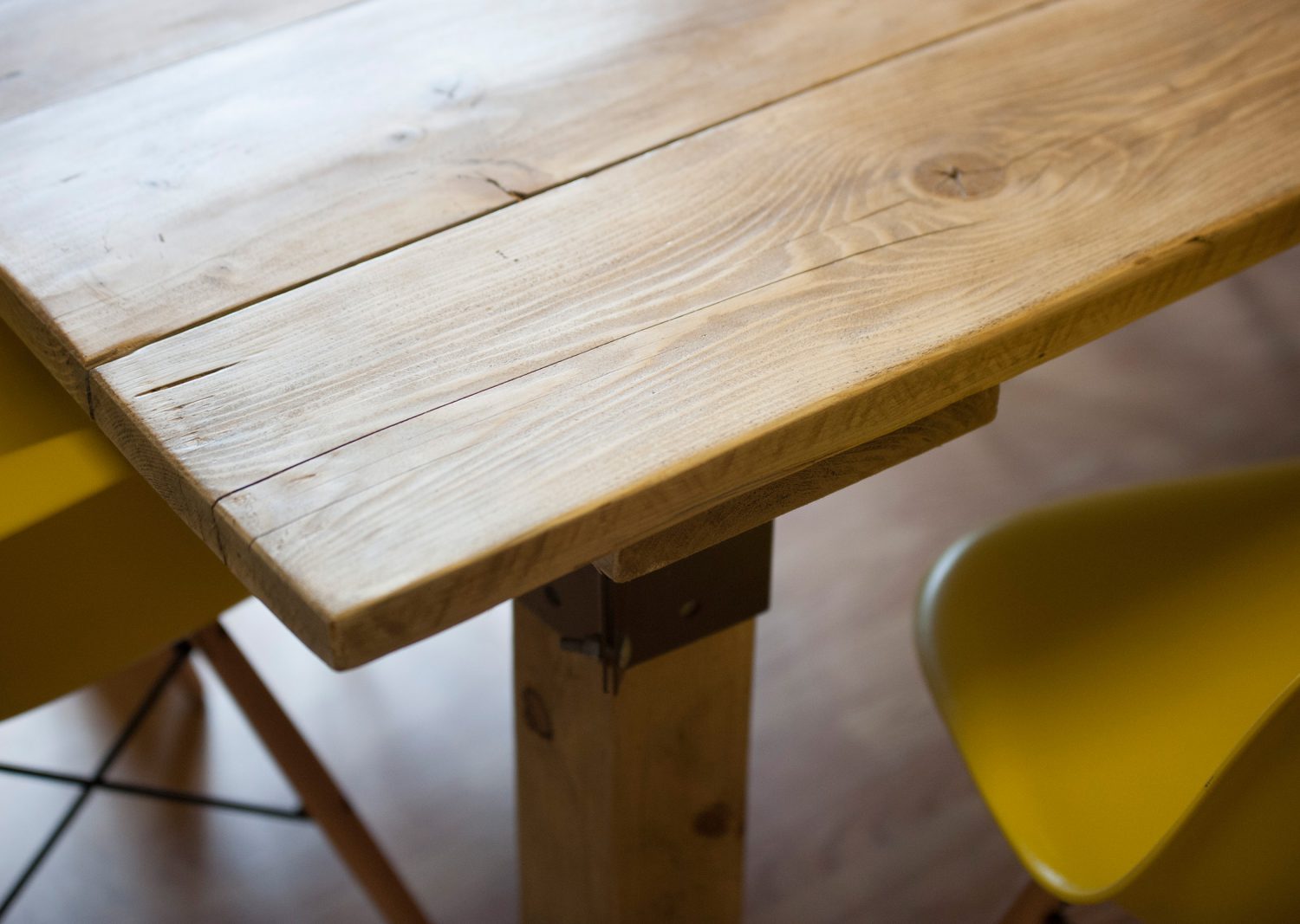 wooden-table